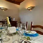 Tra Gli Ulivi E Il Panorama